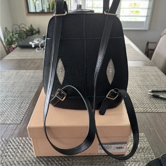 Stingray leather backpack purse and wallet set. - Picture 3 of 8